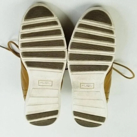 Fubu Size 7 Women's Memory Foam Cappuccino Color Light Weight Sintetico Sneakers - Picture 12 of 12